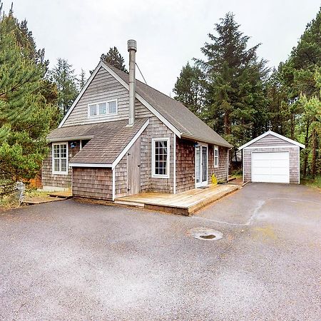 Вилла Main Deck Пасифик-Сити Экстерьер фото